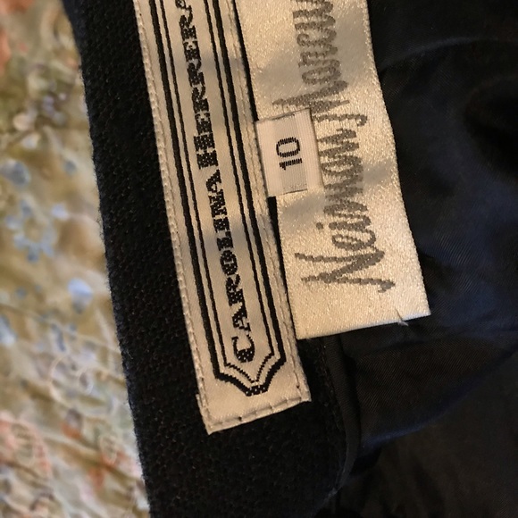 Carolina Herrera black pencil skirt - Picture 3 of 4